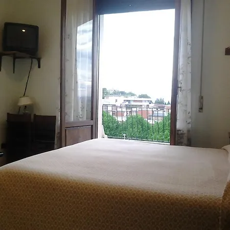 Hotel Paola 2*